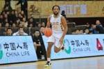 代表作！威尔斯全场15中10狂砍28分6板6助 末节连进关键球