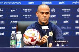 夏晓司:山东泰山正在物色新外教,法比奥执教战绩不佳不会转正