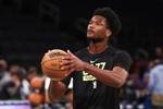 Woj：爵士将达米安-琼斯交易至骑士