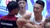 中国男篮的球员向来是不惹事也不怕事，面对挑衅从来没怂过