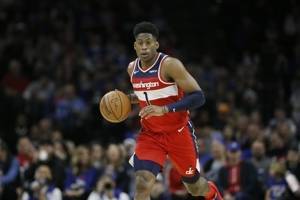 Woj:斯科菲尔德以一份双向合同回归魔术