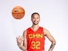 场均13分！李凯尔晒国家队集锦：享受和兄弟们奋战的每一秒 加油！