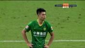 韦世豪尴尬名场面！替补登场44秒爆射乌龙球！队友直接看傻了！