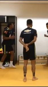 马塞洛：旋律一起，根本控制不住寄几😂