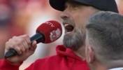 🎤欢迎新主帅！克洛普谢场时高唱&ldquo;阿尔恩-斯洛特！啦啦啦啦啦啦~&rdquo;🎵🔴😂