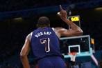 FIBA的GOAT！杜兰特成为梦之队历史得分王+历史篮板王！