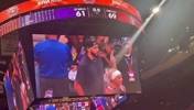 拿完NBA冠军+奥运金牌的塔图姆现身WNBA场边，人气真的高