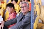 记者：国足还是不要去奢求直接出线，争取在争四中别掉队吧