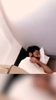 婴儿般睡眠~萨拉赫在飞机上席地而睡引起张伯伦等人大笑😂