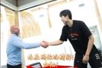 今天杨瀚森与开拓者正式签约！从青岛出发，向世界闪耀，加油瀚森